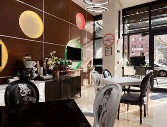 Howard Johnson Soho